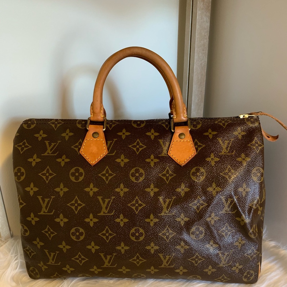 Authentic Louis Vuitton Speedy 35